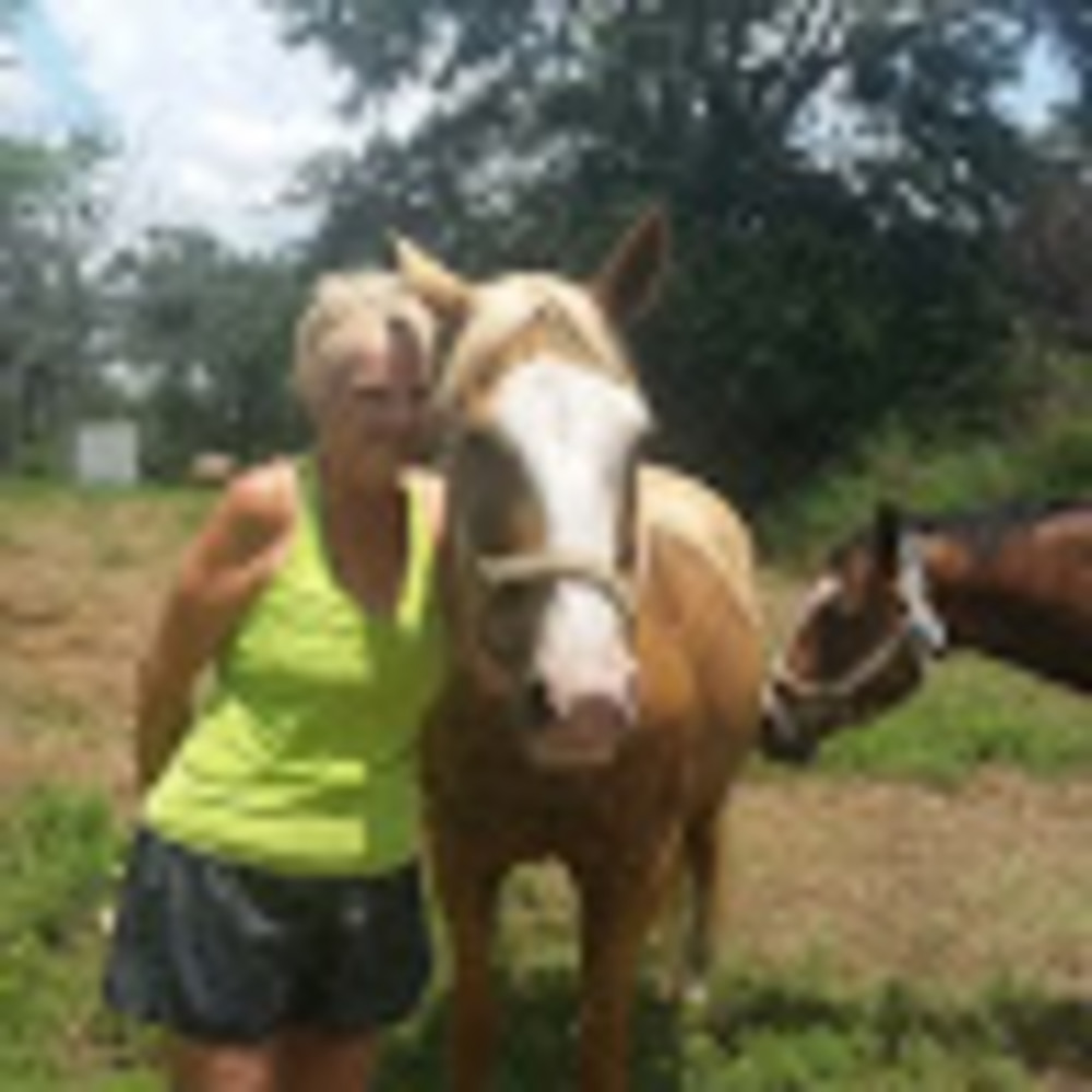 Meet your Posher, Kandi